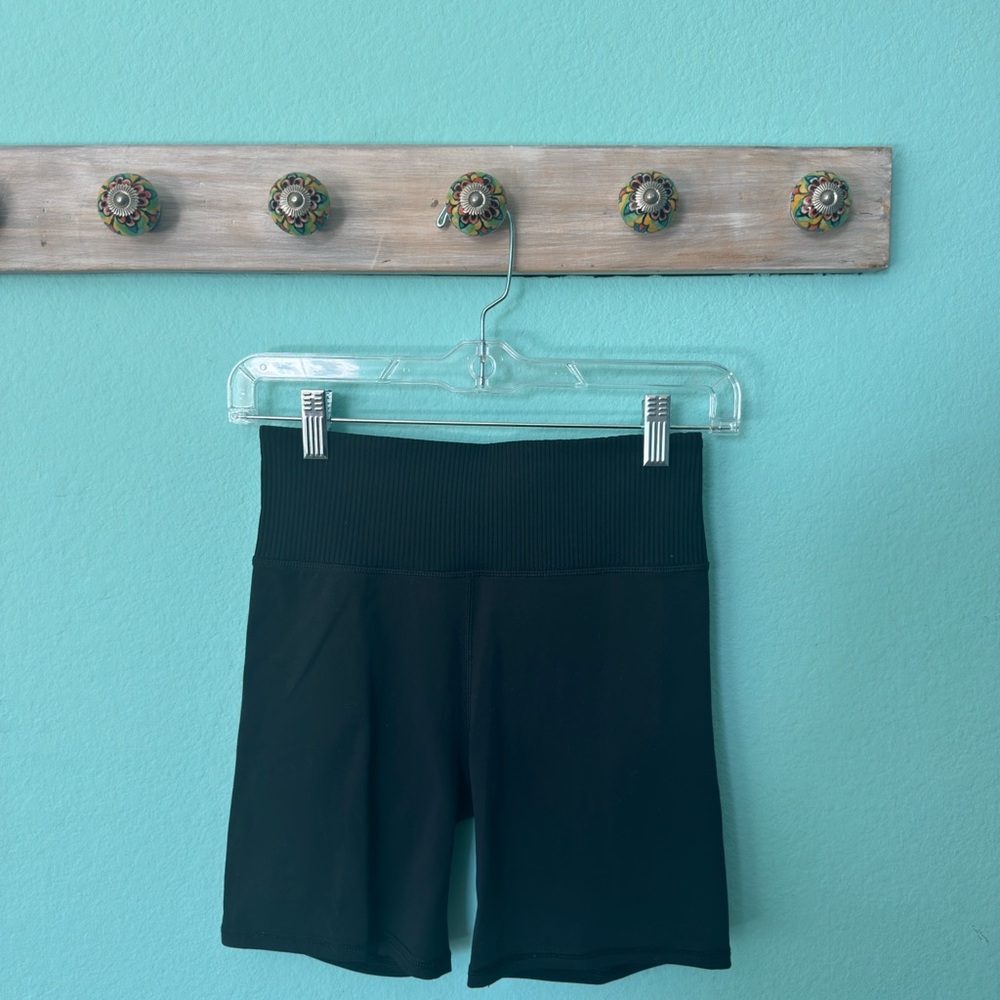 Vuori Biker Shorts